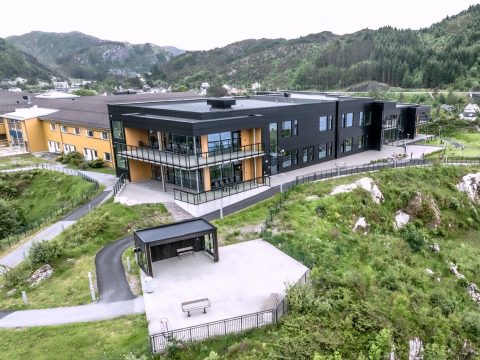 2119d3f7-8e2a-432c-a7a9-caca8e46ffd1